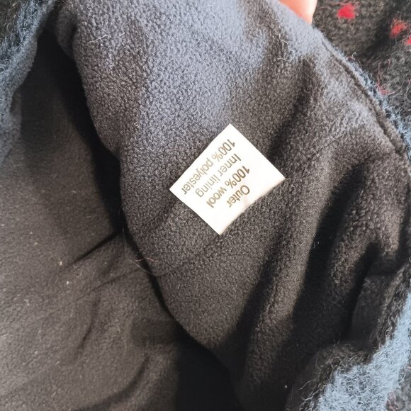 Women's Grey Beanie with Tiny Red Hearts - Picture 2 of 2